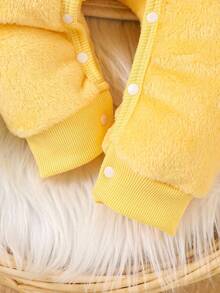 SHEIN 男婴/中性浅蓝绿色毛绒面料可爱怪物卡通搞笑笑脸刺绣长袖连体衣，适合秋冬季节，非常适合宝宝在寒冷天气户外穿着或日常休闲玩耍和装扮，可爱又舒适 - 黃色 - 查看 8