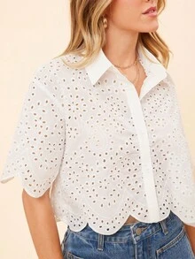 Coeurva Camisa con botones al frente, bordado de ojetes y mangas cortas - Blanco - Ver 5