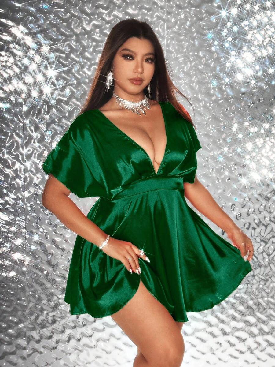 Viva Relle Plus Size Sexy Romantic Solid Color Short Dress - Dark Green - View 1