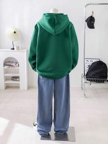 SHEIN Jersey con capucha verde informal para chicos adolescentes con texto en inglés en relieve, adecuado para otoño, invierno, calidez, universitario, ocio, uso diario, deporte, fiesta de cumpleaños, salida, todo a juego y diseño sencillo