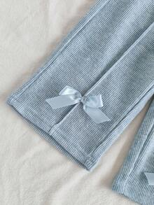 SHEIN Vintaside Kids Baby Mädchen Lässiges, vielseitiges Set aus Langarm-Top mit Schleifendekor und Hose, geeignet für Frühling, Herbst, Winter, Innen- und Außenbereich, Alltagskleidung