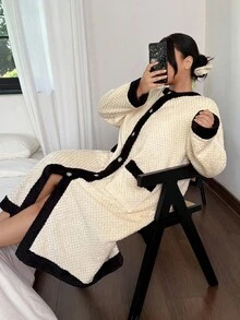 SHEIN Plus Size Women's Plush Contrast Color Block Round Neck Long Robe,Black And White,Autumn,Elegant,Dinner Winter 3 Piece Fluffy Pajama Dress Lounge Wear - Beige - View 4