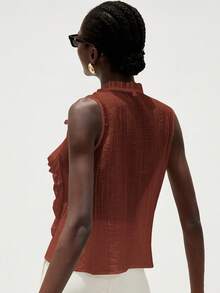 Aveloria Modichic 优雅浪漫百搭法式女式无袖衬衫，白色纹理褶皱透明分层荷叶边领口设计 - 棕色 - 查看 2