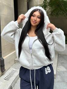 Dazy Plus Sudadera holgada de talla grande para mujer con capucha, forro térmico, cuello de piel sintética y parches, de uso casual, estilo urbano, para otoño/invierno