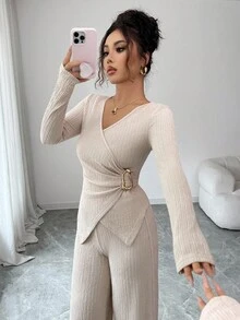 Selianne 2 件套女士优雅通勤纯色交叉 V 领长袖 T 恤，带金属扣装饰 + 阔腿松紧腰裤，休闲百搭，秋冬 - 杏色 - 查看 5