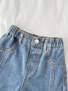 SHEIN Baby/Toddler Boys' Casual Soft Cute Loose Cuffed Blue Denim Jeans Fall Winter,For Baby Fall/Winter Dailywear Outfits,Boys Streetwear Outfits,Halloween Outfits,Christmas Outfits,Winter Jeans,New Year Outfits,Toddler Jeans,Warm Jeans - Medium Wash - View 4