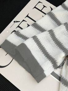 GlowEve CURVE 大码女式条纹 Polo 领短袖宽松休闲针织上衣，秋季 - 灰色 - 查看 3