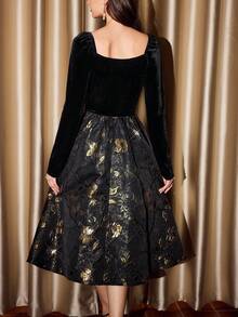 Vintamour 复古经典优雅派对女式连衣裙，秋冬，修身拼接天鹅绒提花长袖黑金色连衣裙 - 黑色和金色 - 查看 2