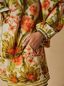 Travachic 大码女式绿色热带花卉印花两件套，荷叶边 V 领系带长袖上衣和短裙，秋季浪漫约会装 - 綠色 - 查看 4