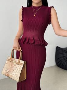 Modelyn Bộ 2 áo len không tay phong cách quý cô thanh lịch và chân váy dài xếp ly - Màu Đỏ Sâu - Xem 4