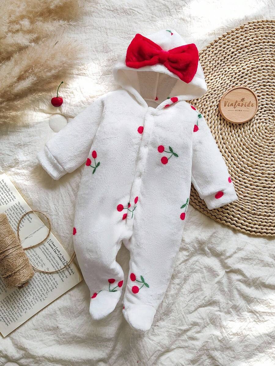 SHEIN Vintaside Kids 新生儿简约时尚可爱樱桃圆点长袖连帽羊毛连体睡衣 - 白色 - 查看 1