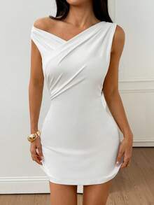 SHEIN PETITE Vestido mini asimétrico drapeado blanco de línea A, elegante, minimalista, de moda, sexy, para uso diario, festivales de música y vacaciones, talla pequeña