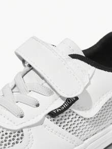 JNSQ 新款时尚黑白拼色休闲运动鞋，适合学生和滑冰爱好者，适合夏季返校季