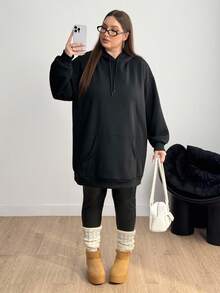 Enliva 大码女式长款连帽卫衣，带口袋，保暖内衬，长袖宽松版型，适合秋冬季穿着。 - 黑色 - 查看 6
