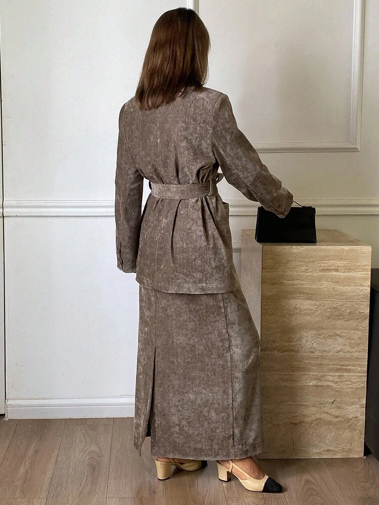 2pcs/Set Women Solid Color Loose Velvet Long Sleeve Belted Blazer & Straight Long Skirt Elegant Vintage Thick Suit, Autumn/Winter