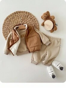 Noworodek, dziewczynka, śliczny, swobodny, dzianinowy sweter w kolorze khaki z długim rękawem, spodnie i kurtka polarowa - Kolor khaki - Zobacz 3