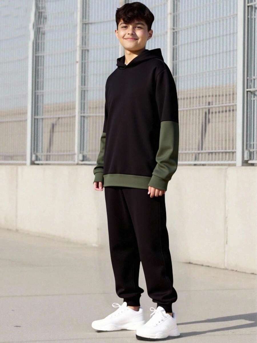 SHEIN 青少年男孩连帽运动衫和运动裤套装，黑色修身款，休闲学院风，舒适时尚，百搭，面料柔软，适合日常穿着、上学、郊游、户外活动、秋冬、返校