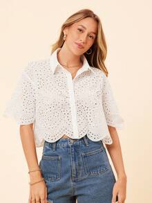 Coeurva Camisa con botones al frente, bordado de ojetes y mangas cortas - Blanco - Ver 4