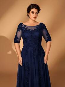 Serin 大码夏季浪漫优雅灰色圆领 3/4 袖蕾丝撞色网眼 A 字下摆奢华贴花连衣裙，适合晚会、约会、舞会、单身派对、音乐节、度假、婚礼、新娘妈妈礼服