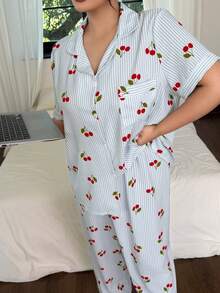 SHEIN 有领扣樱桃条纹印花短袖睡衣套装 - 藍色 - 查看 4