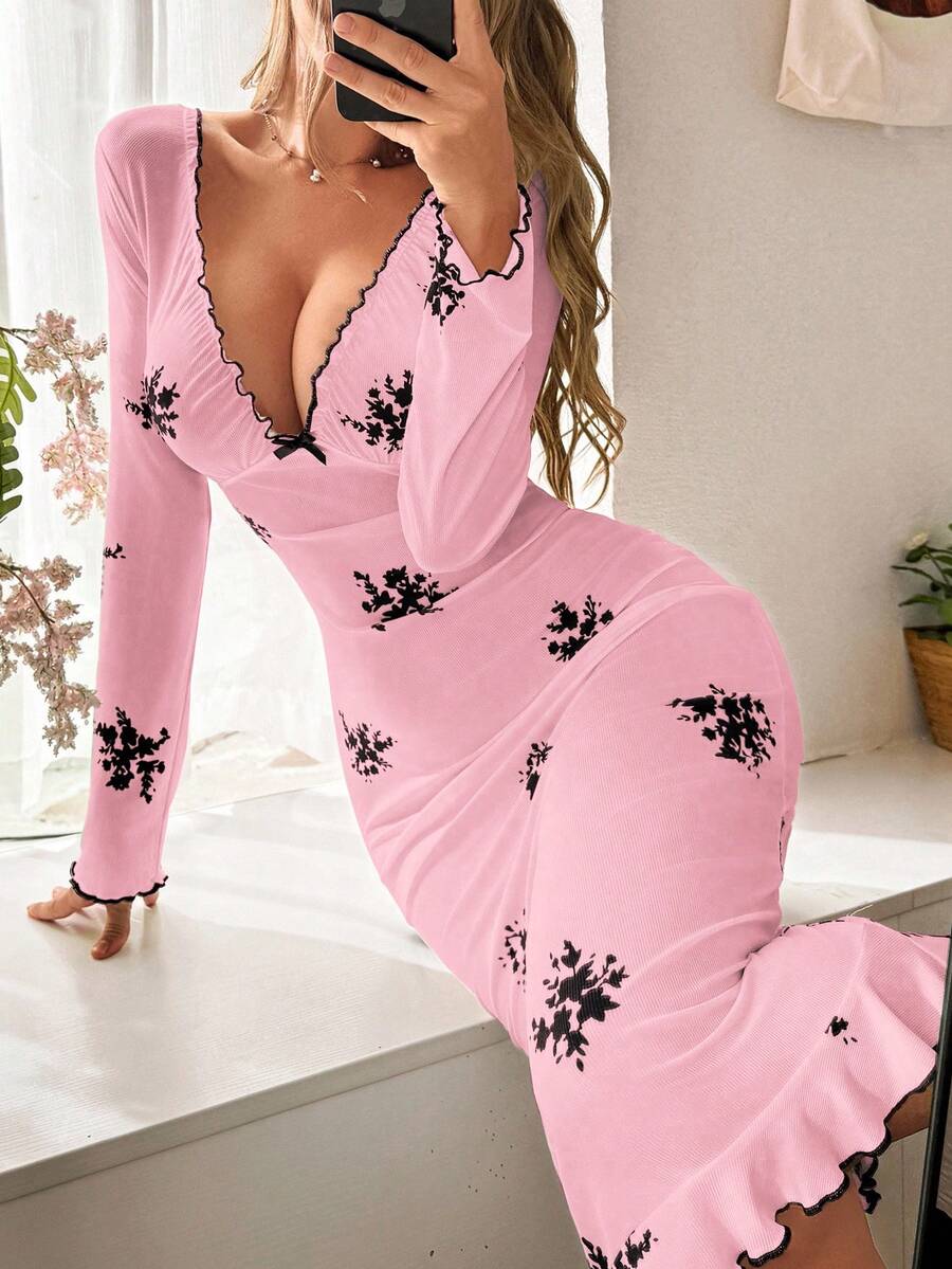 SHEIN Váy ngủ dài tay họa tiết hoa sọc cổ chữ V viền bèo nhún trang trí nơ cho nữ, mùa đông - Hồng - Xem 1