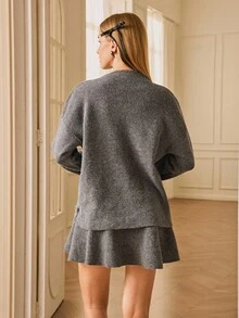 Chiquease 宽松圆领单排扣毛衣上衣+松紧腰短裙毛衣两件套 - 灰色 - 查看 2