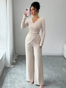 Selianne 2 件套女士优雅通勤纯色交叉 V 领长袖 T 恤，带金属扣装饰 + 阔腿松紧腰裤，休闲百搭，秋冬 - 杏色 - 查看 6