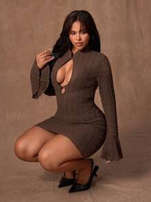 Rustia Vestido ajustado con mangas acampanadas y cuello chino calado para mujer de talla grande, adecuado para salidas, fiestas y banquetes