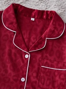 SHEIN 3件套女士优雅豹纹提花领短袖短裤和长裤仿丝睡衣套装 - 酒紅色 - 查看 6