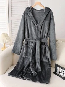 1pc Teenage Boys' Plush Hooded Robe, Dark Gray, With 2 Large Pockets, Soft Flannel Fabric, Smooth Texture, Comfortable For Winter Home Wear, Suitable For Family Matching Outfits