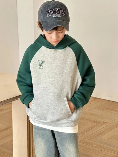 SHEIN Little Byeori 青少年男孩休闲宽松拼色连帽卫衣，适合通勤、上学、日常休闲装、运动、秋冬、圣诞节