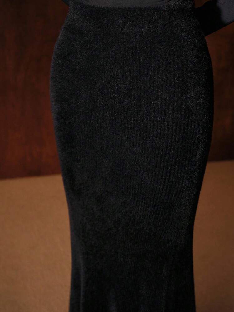 WOMEN'S FITTED ELEGANT KNITTED SKIRT, AUTUMN/WINTER