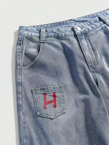 ROMWE MEN Letter Patch Prep Wide Leg Jeans, Retro Fashion Essential - Light Wash - View 3