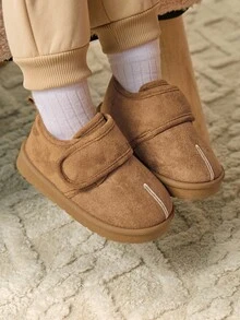 Cozy Pixies 1 Pair Toddler Boys/Girls Camel Color Fashion Faux Toe Design Thermal Lined Warm Winter Shoes, Lightweight Easy Wear Comfortable Casual Flat Shoes Suitable For Daily Wear, Sports, Campus Activities - Camel - View 2