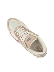 New Balance 2002 Heritage Men's Runner Trainers Brown M2002RSI - White Taupe - View 3