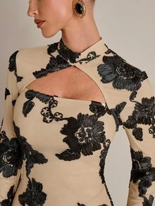 COSMINA 女式花卉提花镂空设计长袖修身迷你连衣裙 - 彩色 - 查看 6