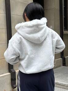 Dazy Plus Sudadera holgada de talla grande para mujer con capucha, forro térmico, cuello de piel sintética y parches, de uso casual, estilo urbano, para otoño/invierno