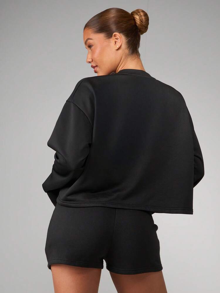 MISSGUIDED Oversized Cropped Logo Sweatshirt Minimal Design Long Sleeve Pullover Crewneck Fall Winter Casual Streetwear Basic Lounge Top