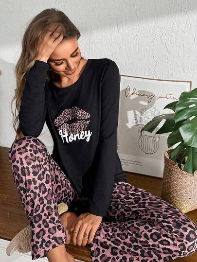 SHEIN 女士休闲豹纹唇印长袖上衣长裤睡衣套装，舒适黑色睡衣套装，女士豹纹睡衣套装，豹纹睡衣，女士舒适睡衣套装，秋冬服装