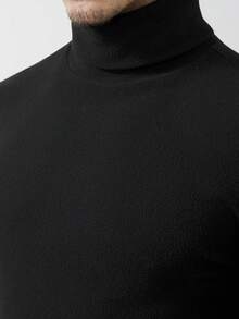 Core Aspect 今秋新款男士T恤，高领打底，休闲保暖长袖，百搭款式，散发高端都市休闲气息，适合日常通勤和外出。男士高领，秋冬必备内搭单品，例如夹克、大衣、毛呢大衣、风衣等。保暖、有弹性，纯色百搭。 - 黑色 - 查看 4