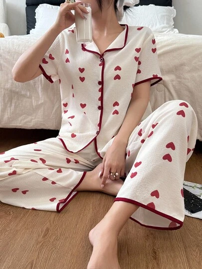 Dream Adore 酒红色心形印花女士翻领短袖睡衣套装