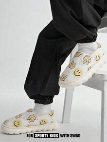 JNSQ Süße Cartoon lächelnde Gesichter beige rutschfeste Hausschuhe für Kleinkind Jungen, weiche, plüschige, warme Winter Hausschuhe mit leichter, strapazierfähiger EVA-Sohle, unisex für Zuhause, Schlafzimmer, klimatisierte Räume, Frühling & Herbst