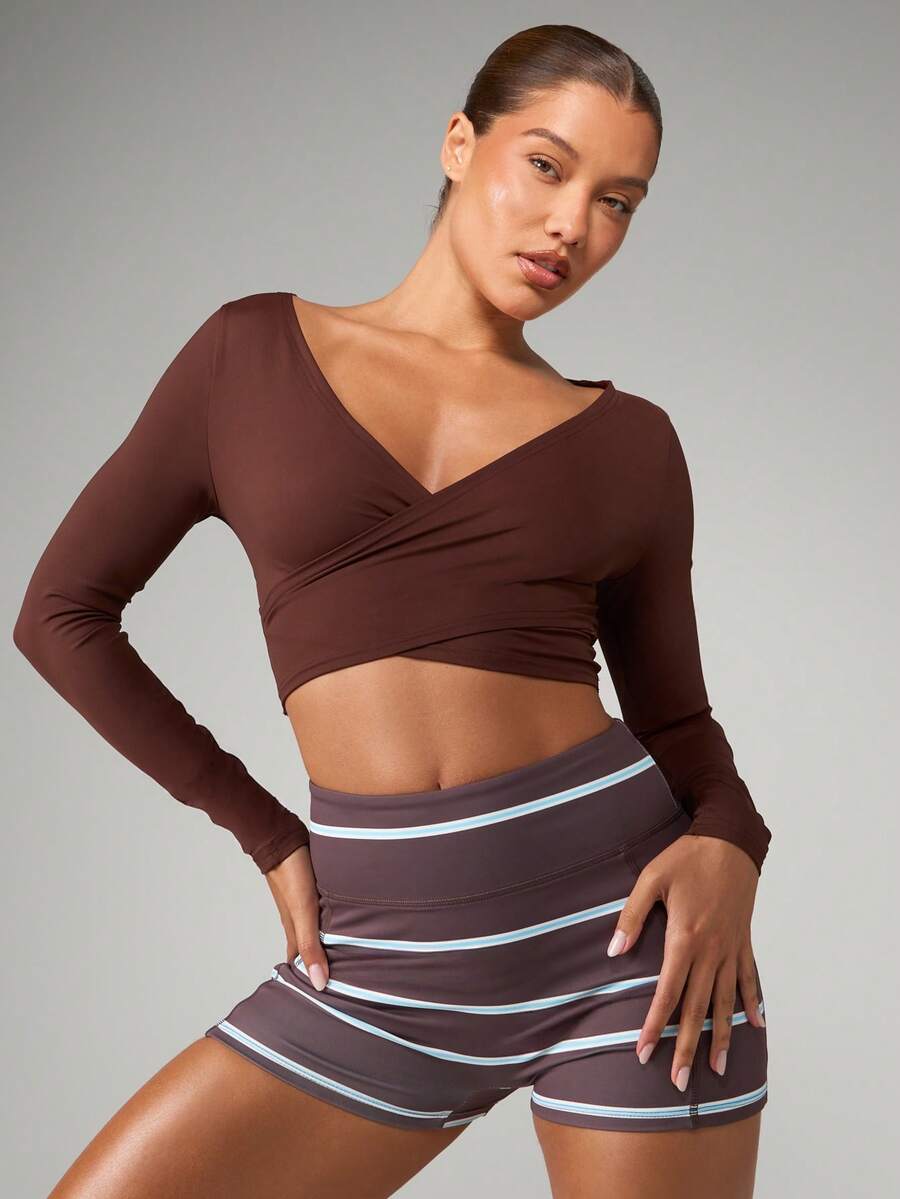 MISSGUIDED Langarm Ballettoptik Wickel-Top, Performancetop mit Kreuzausschnitt für Yoga, Training, Aktivbekleidung, Crop Top mit Kreuzüberschneidung