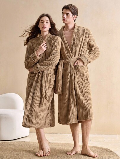 SHEIN EverLounge Contrast Color Jacquard Plush Long Men's Bathrobe, For Fall Winter, Fluffy
