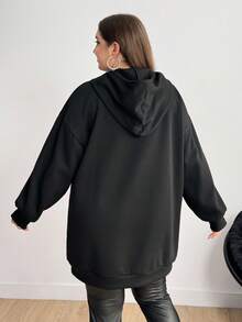 Enliva 大码女式长款连帽卫衣，带口袋，保暖内衬，长袖宽松版型，适合秋冬季穿着。 - 黑色 - 查看 2