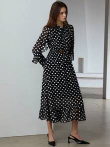 Aveloria Modichic 优雅喇叭形荷叶边波点蝴蝶结领连衣裙 - 彩色 - 查看 5