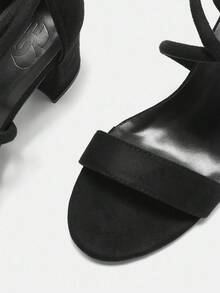 CUCCOO CURVES Giày sandal cao gót quai ngang cổ điển thoải mái màu đen dành cho nữ cỡ lớn. - màu đen - Xem 3