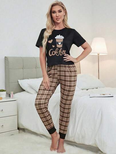 طقم بيجاما بتصميم حرف وسروال مربعات