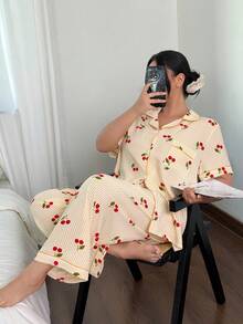 SHEIN 翻领开衫皱樱桃条纹印花短袖睡衣套装 - 黃色 - 查看 4