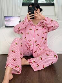 Napfluff CURVE Napfluff CURVE 趣味樱桃条纹印花加大码睡衣套装，适合居家休闲和户外穿着，樱桃图案睡衣，舒适保暖，秋冬服装，圣诞节 - 粉色 - 查看 1